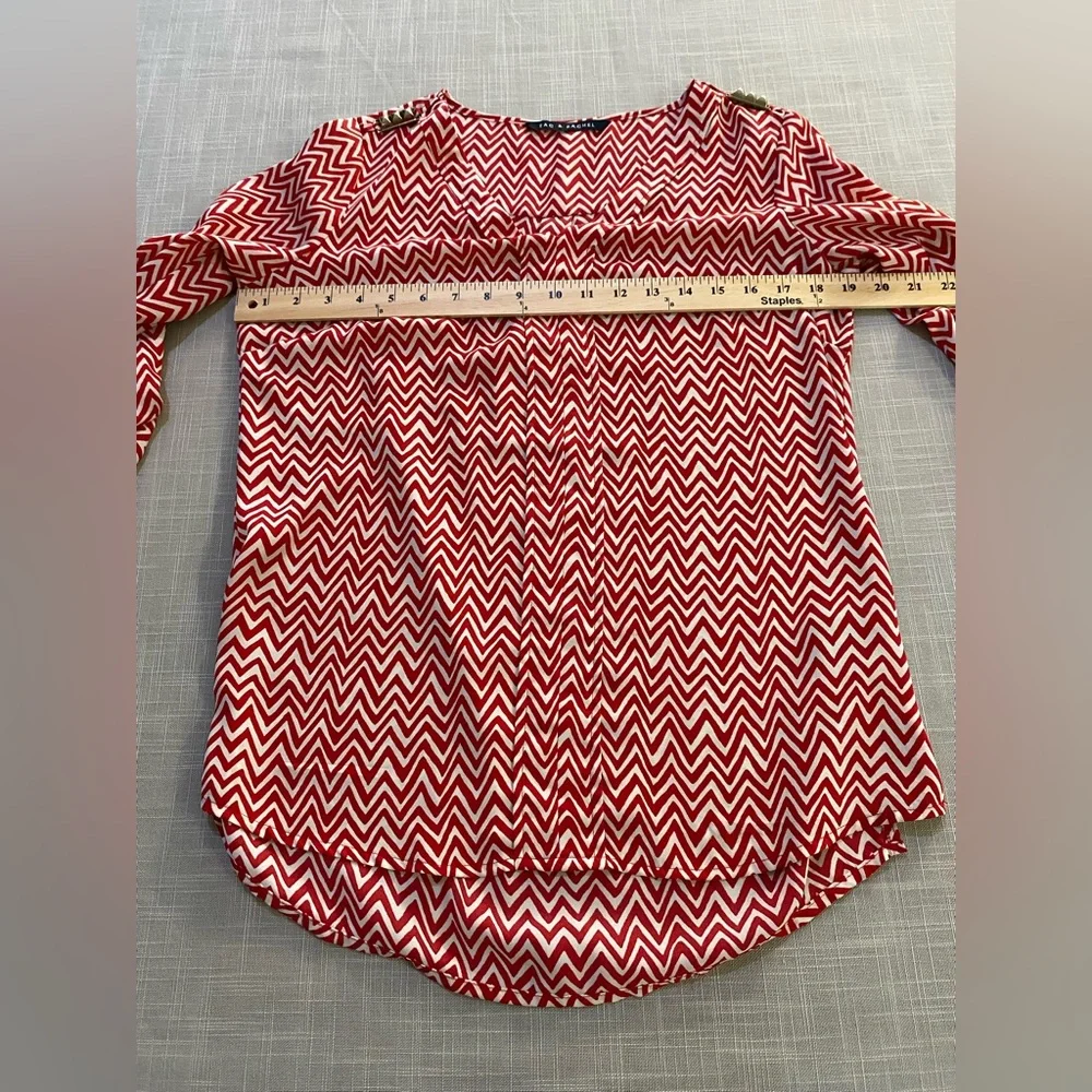 Zac & Rachel blouse in red and cream. Women’s size S - Picture 11 of 15